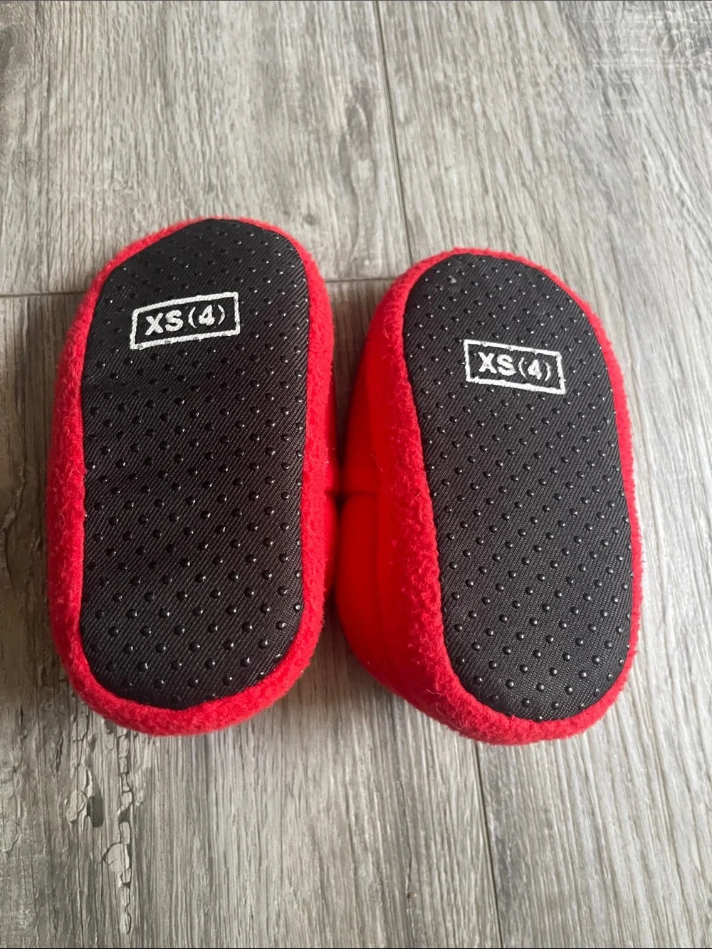 Kids Red Elmo Slip-On Slippers (XS-4)